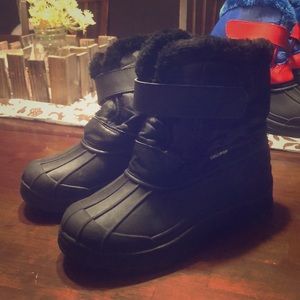 Chillipop boys snow boots, size 3
